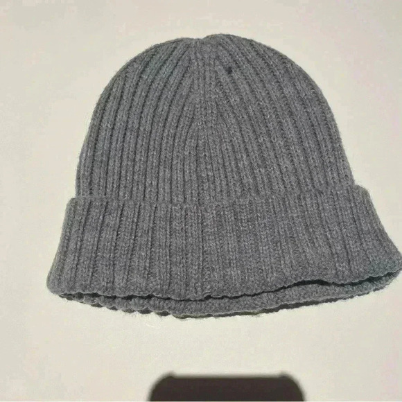 Adidas Gray Beanie - Picture 4 of 5